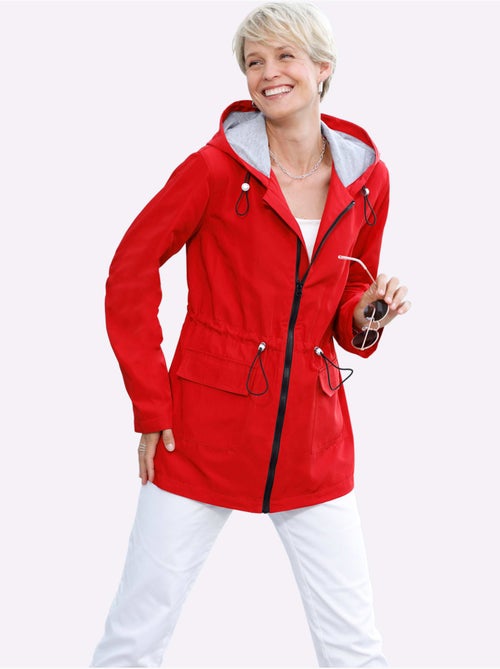 Veste légèrement doublée avec capuche à poches et taille ajustable - Taille standard - Moda Vilona - Kiabi Veste légèrement doublée avec capuche à poches et taille ajustable - Taille standard - Moda Vilona - Kiabi