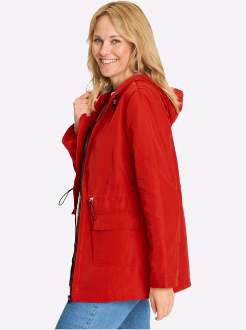 Veste légèrement doublée avec capuche à poches et taille ajustable - Taille standard - Moda Vilona - Kiabi Veste légèrement doublée avec capuche à poches et taille ajustable - Taille standard - Moda Vilona - Kiabi