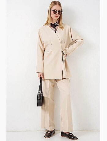 Veste longue à ceinture et col en v bdart