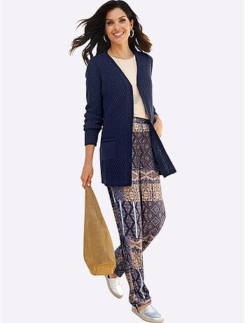 Veste longue en tricot avec col v et poches plaquées - taille standard - moda vilona