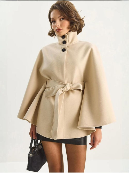 Veste longue texturée avec fermeture boutonnée lucci - Kiabi Veste longue texturée avec fermeture boutonnée lucci - Kiabi