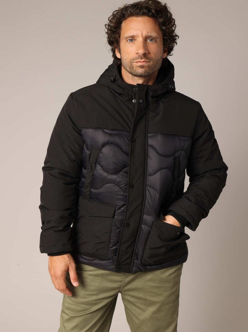 Veste matelassée avec capuche et poches plaquées
 'Deeluxe' - Kiabi