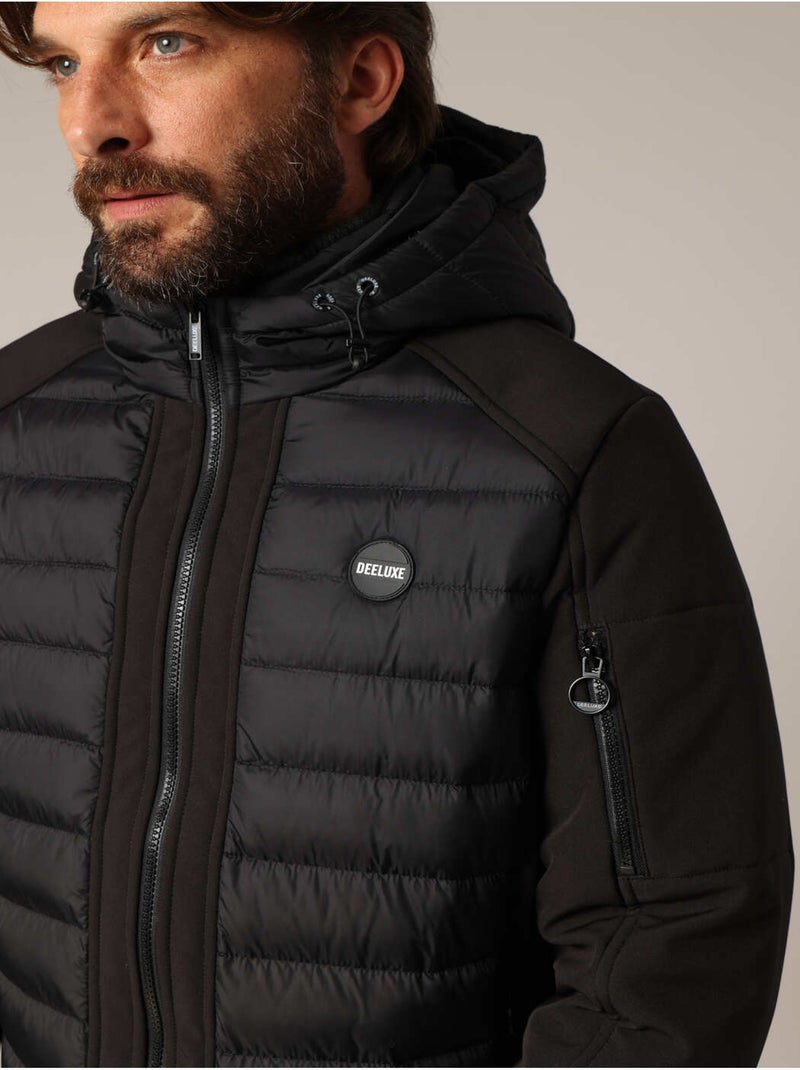 Veste matelassée avec capuche et poches zippées
 'Deeluxe' Noir - Kiabi