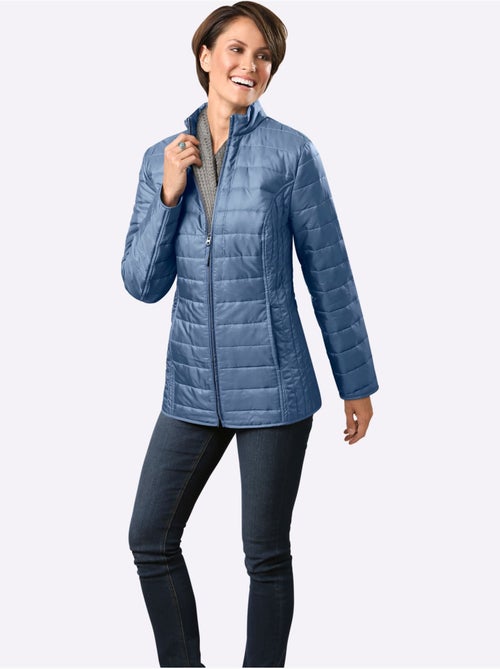 Veste matelassée avec col montant et deux poches cousues - Taille standard - Moda Vilona - Kiabi Veste matelassée avec col montant et deux poches cousues - Taille standard - Moda Vilona - Kiabi