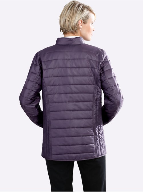 Veste matelassée avec col montant et poches cousues - Taille standard - Moda Vilona - Kiabi Veste matelassée avec col montant et poches cousues - Taille standard - Moda Vilona - Kiabi