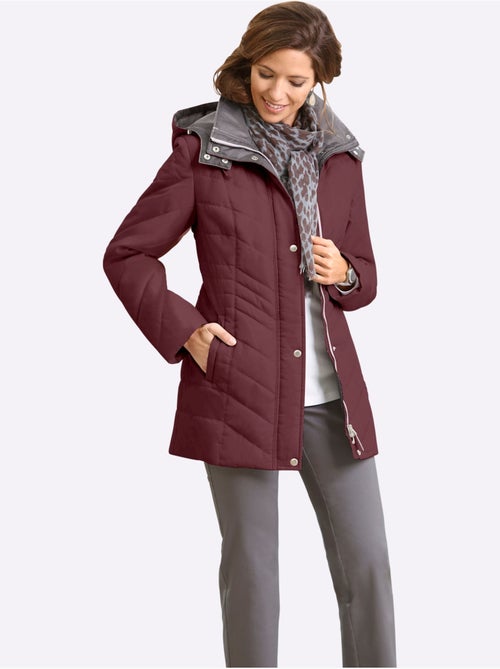 Veste matelassée habillée avec capuche et poches à col transformable - taille standard - moda vilona - Kiabi Veste matelassée habillée avec capuche et poches à col transformable - taille standard - moda vilona - Kiabi