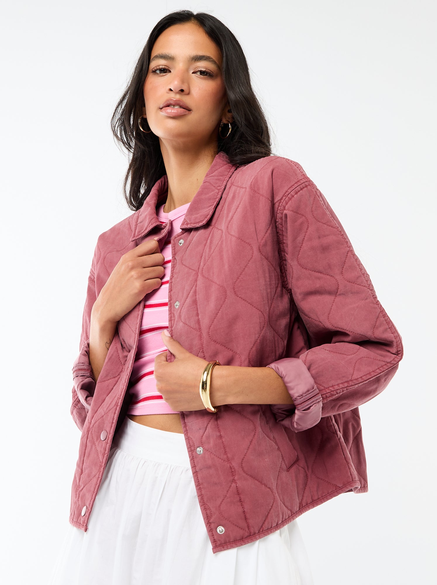 Veste matelassée unie avec col chemise