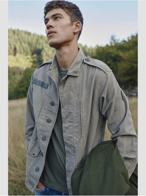 Veste MILITARI 'Le Temps Des Cerises' - Kiabi Veste MILITARI 'Le Temps Des Cerises' - Kiabi