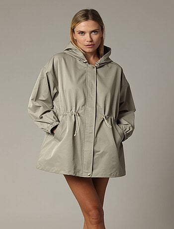 Veste oversize à col rond en toile enduite avec poignets élastiqués 'Deeluxe'