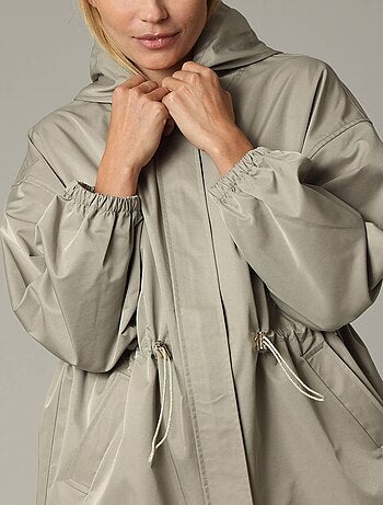Veste oversize à col rond en toile enduite avec poignets élastiqués 'Deeluxe'