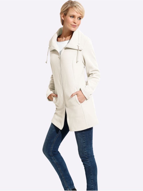 Veste polaire à col à revers et poches cousues - taille standard - moda vilona - Kiabi Veste polaire à col à revers et poches cousues - taille standard - moda vilona - Kiabi