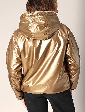 Veste réversible en métal et fausse fourrure. 'Deeluxe'