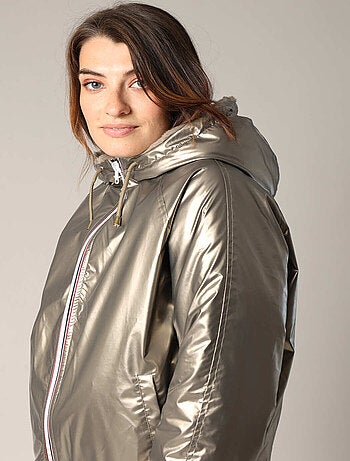 Veste réversible en métal et fausse fourrure. 'Deeluxe'
