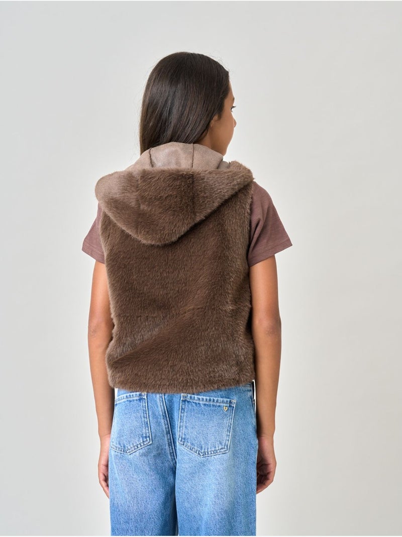 Veste sans manches fille en fausse fourrure 'deeluxe' Gris taupe - Kiabi