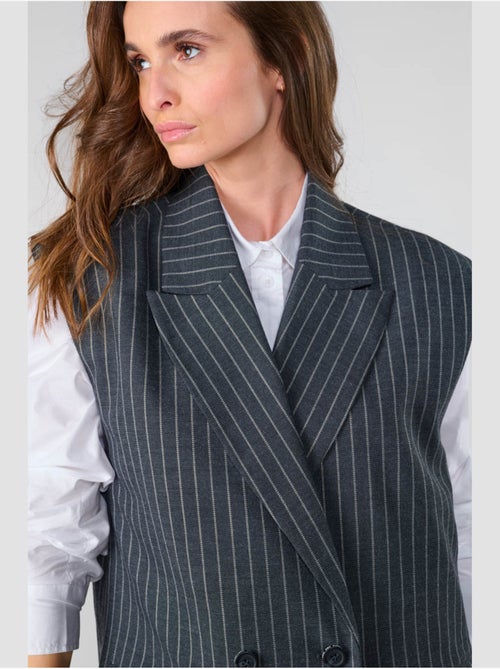 Veste sans manches tillin 'le temps des cerises' - Kiabi Veste sans manches tillin 'le temps des cerises' - Kiabi