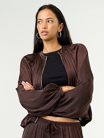 Veste unie satinée forme boule