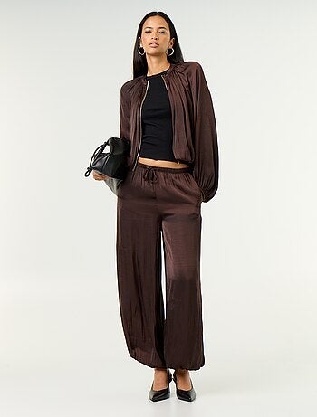 Veste unie satinée forme boule