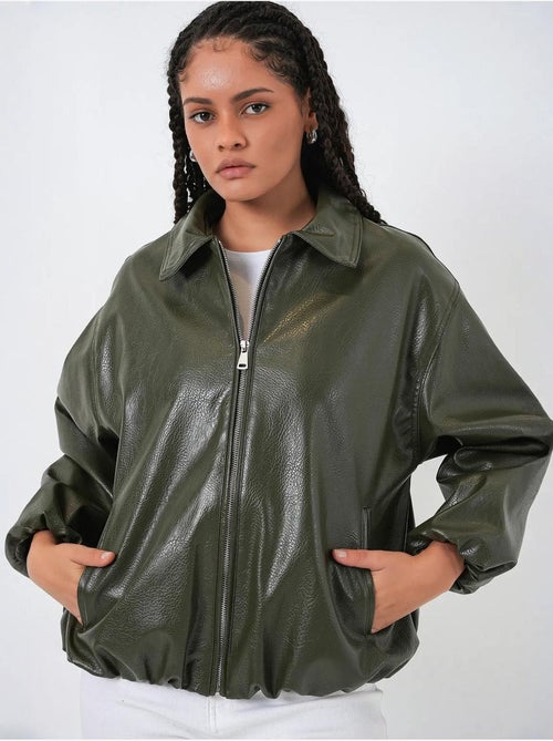 Veste zippée oversize en similicuir bdart - Kiabi Veste zippée oversize en similicuir bdart - Kiabi