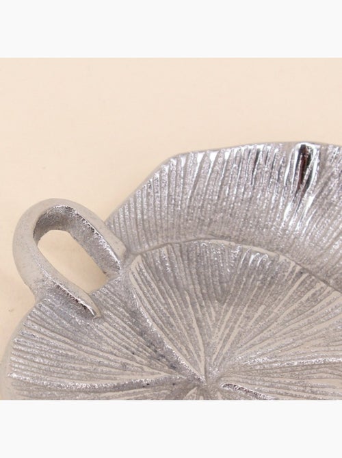 Vide poche en alluminium forme feuille 11,5x15cm - Kiabi Vide poche en alluminium forme feuille 11,5x15cm - Kiabi