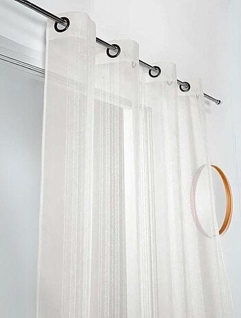 Voilage à fines rayures ton sur ton