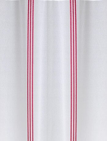Voilage à rayures verticales