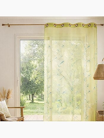 Voilage anis et broderie fil satiné