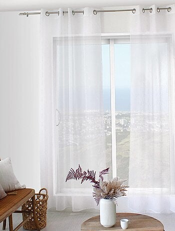 Voilage aux fils tissés argentés