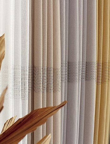Voilage bohème à bandes ajourées