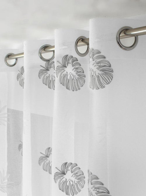 Voilage brodé sur étamine - Kiabi