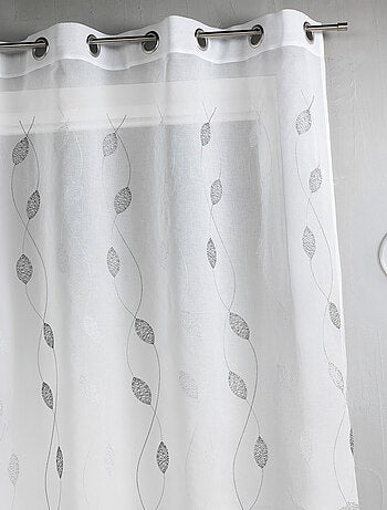 Voilage en étamine brodée