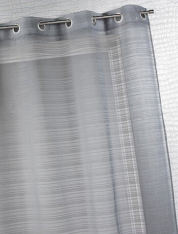 Voilage fantaisie à fines rayures