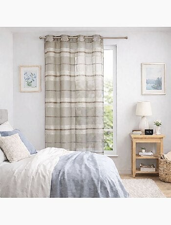 Voilage fantaisie à rayures horizontales de différentes tailles