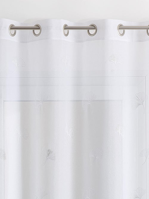 Voilage fantaisie brodé feuilles de gingko - Kiabi Voilage fantaisie brodé feuilles de gingko - Kiabi