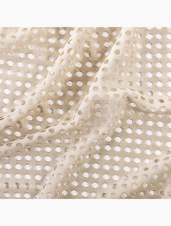 Voilage maille ajourée à oeillets