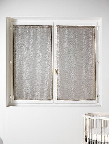 Voilage paire en maille avec des fils lurex argentés