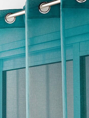 Voilage sablé à finition brodée