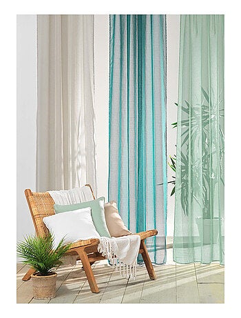 Voilage sablé à finition brodée