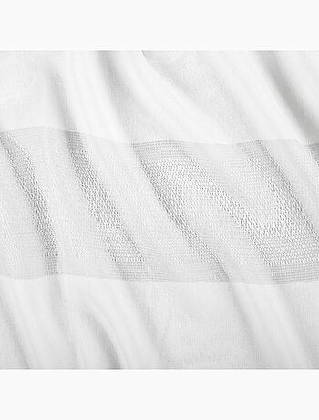 Voilage tamisant ajouré à esprit macramé