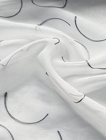 Voilage tamisant en étamine brodée