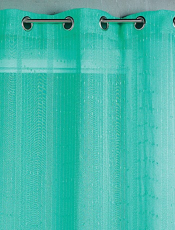 Voilage tissé et fileté