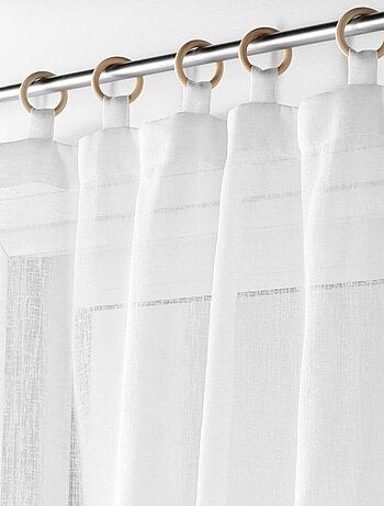 Voilage uni à œillets en bois intégrés