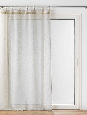 Voilages à œillets bois