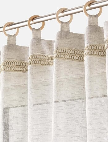 Voilages à œillets bois