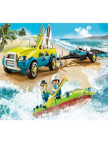 Voiture avec canoë