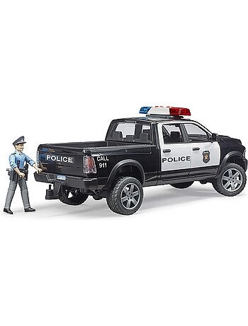 Voiture de police ram 2500 pick-up de la police avec un officier de police