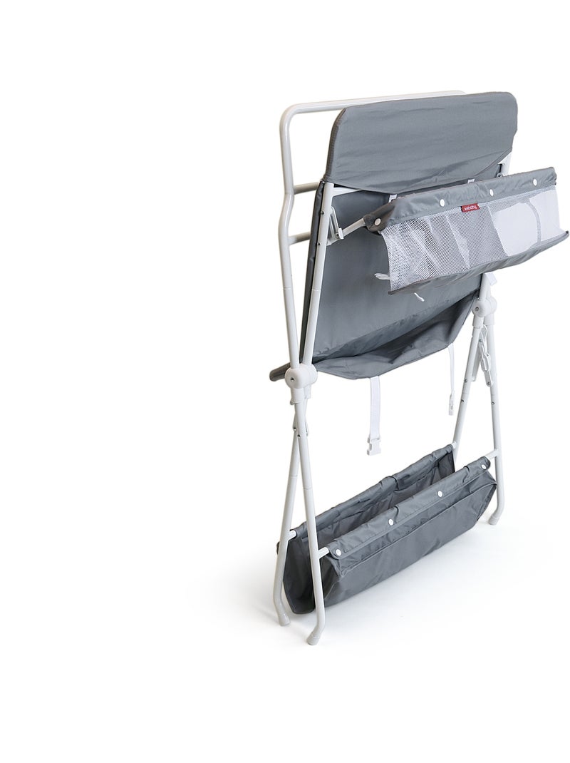 WEBABY - Table à langer pliante en acier MIO avec panier de rangement Blanc Gris clair - Kiabi